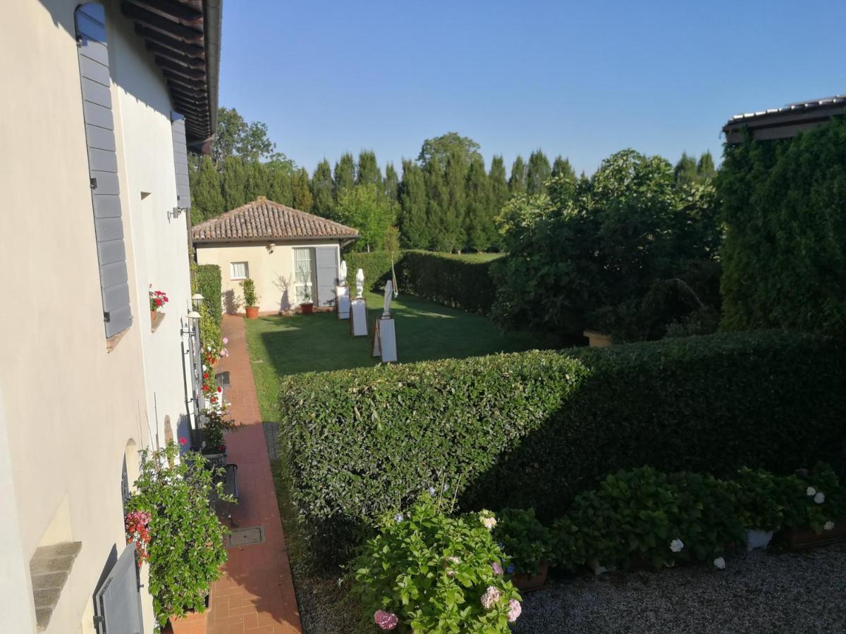 Agriturismo Fattoria Corte Roeli Malalbergo Exterior photo
